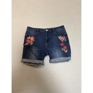 Malonacia Floral Embroidered Shorts Denim Size 10 XL